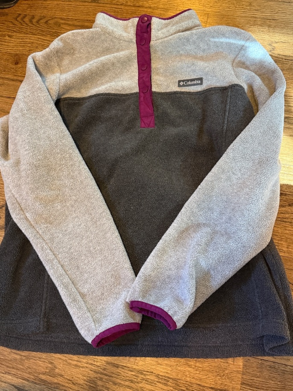 Columbia Two-Tone Fleece Pullover - Gray, Cream & Plum Accents - Picture 3 of 4